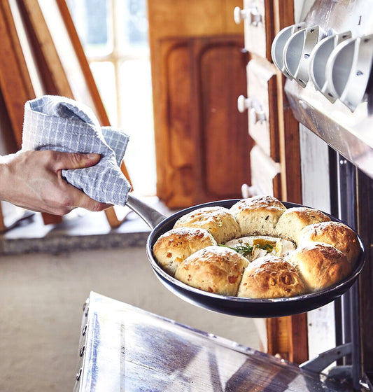 break-bread-with-camembert