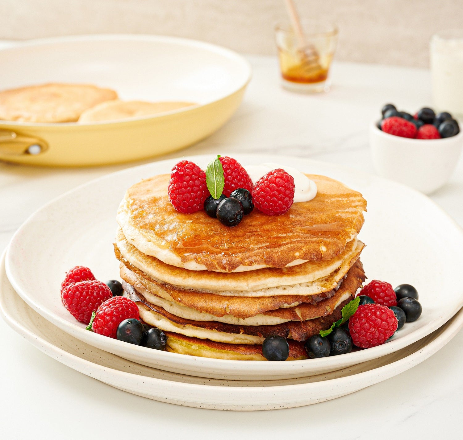 healthy-berry-pancakes