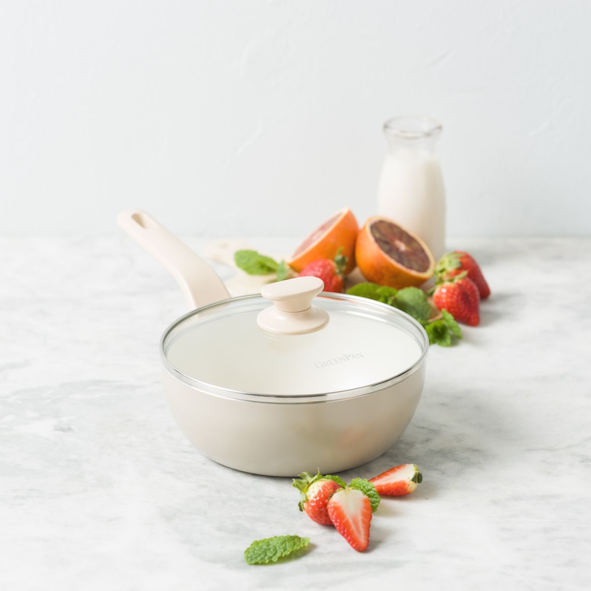 New Essence Ceramic Non-stick Wok 32cm with Lid CC010038