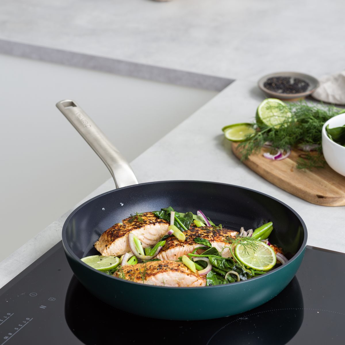 Evolution 陶瓷不沾煎鍋 28cm 連保護墊 CC006391