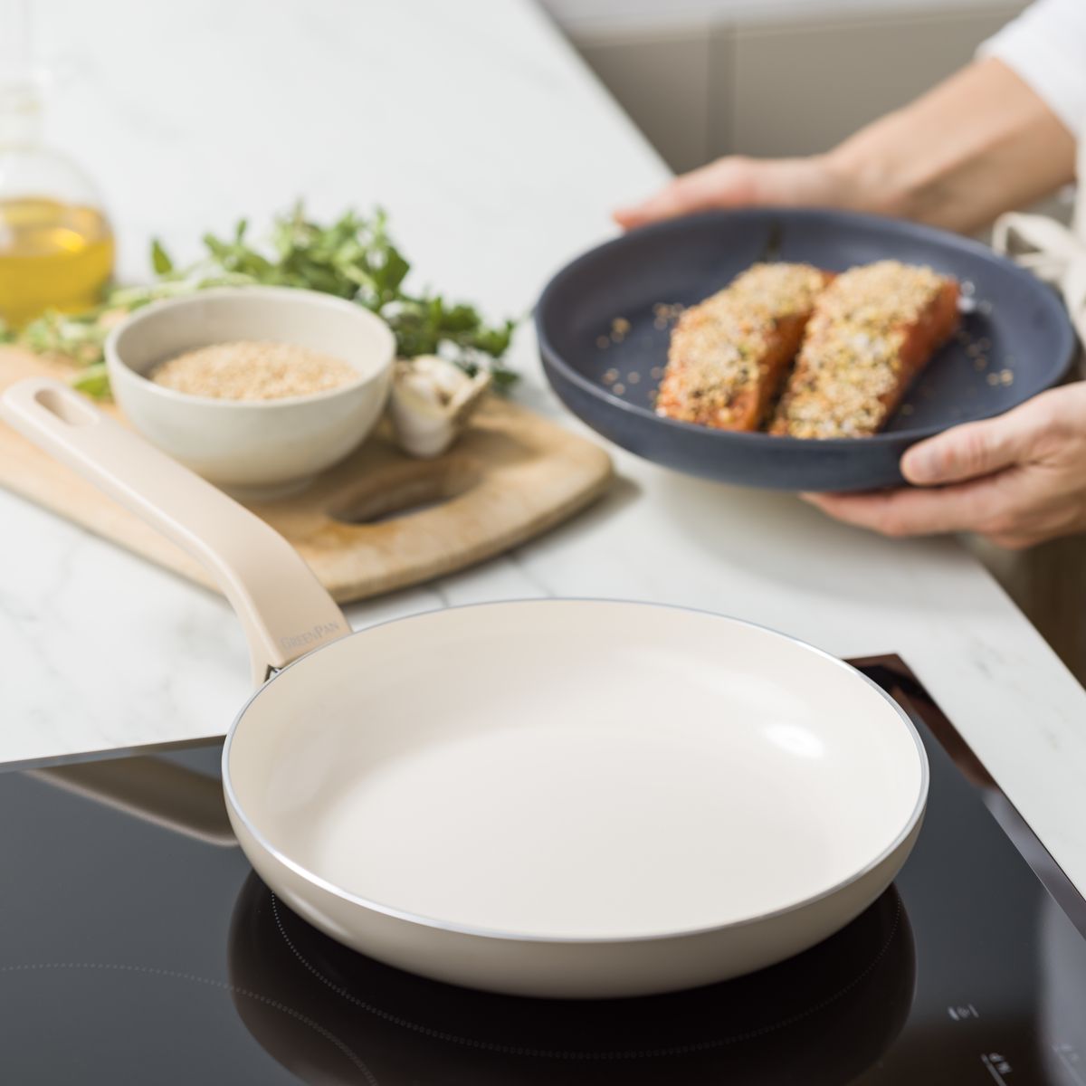 New Essence Ceramic Non-Stick Frying Pan 24cm
